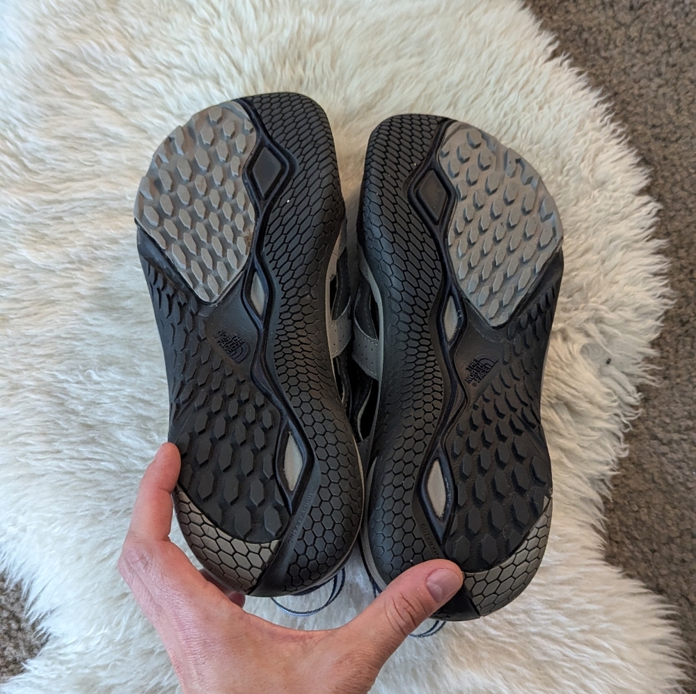 Men's The North Face Closed Toe Sandals Sz 9 View 5